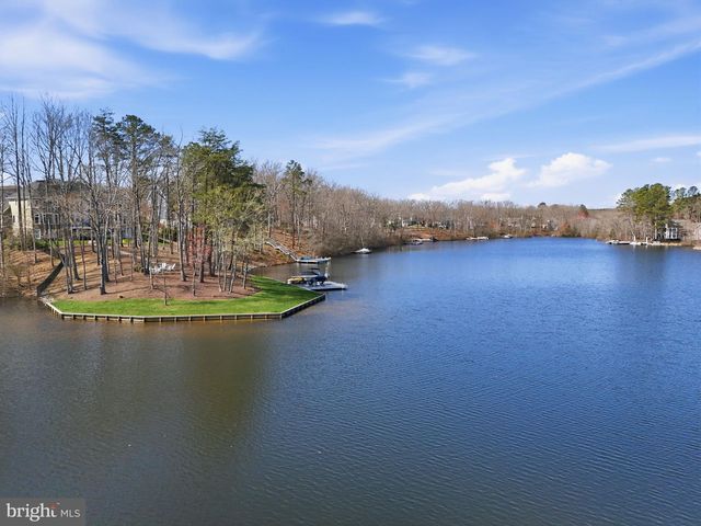 11215 PRESWICK LN, Spotsylvania, VA 22551