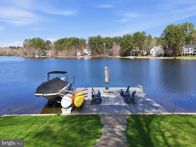 11215 PRESWICK LN, Spotsylvania, VA 22551