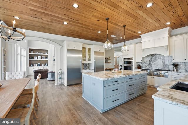 11215 PRESWICK LN, Spotsylvania, VA 22551