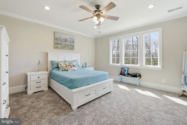 11215 PRESWICK LN, Spotsylvania, VA 22551