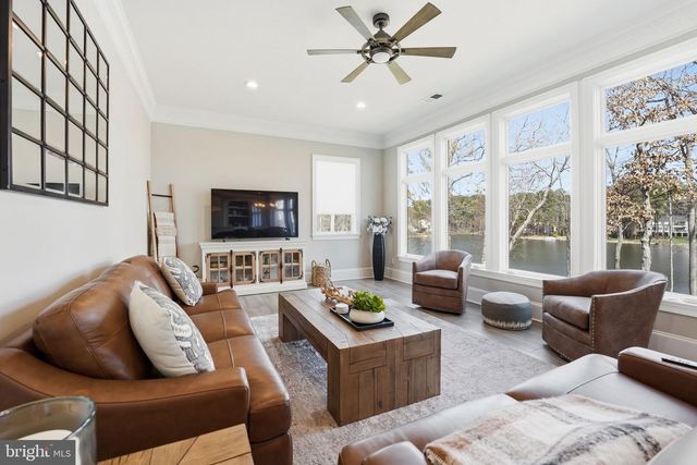 11215 PRESWICK LN, Spotsylvania, VA 22551