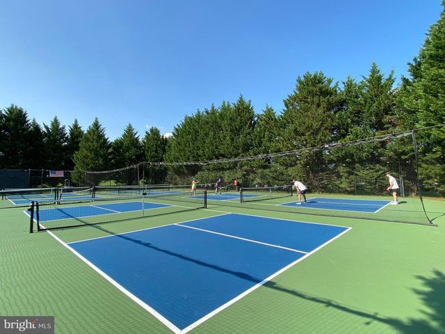 11215 PRESWICK LN, Spotsylvania, VA 22551