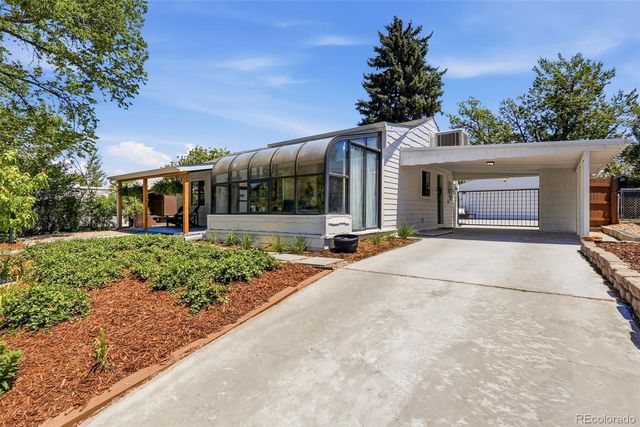 1230 S Forest Street, Denver, CO 80246