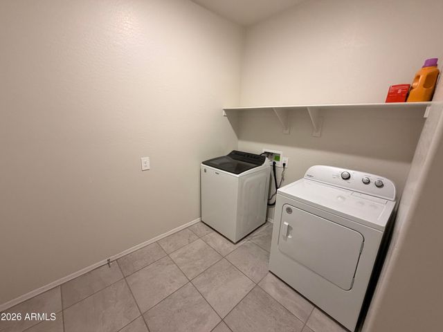 18389 W WHISPERING WIND Drive, Wittmann, AZ 85361