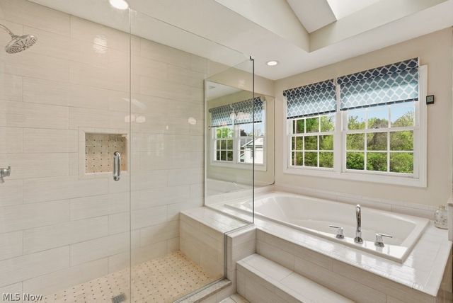 735 Jamestown Court, Hudson, OH 44236