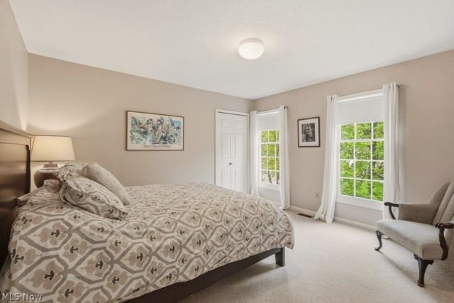 735 Jamestown Court, Hudson, OH 44236