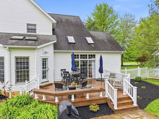 735 Jamestown Court, Hudson, OH 44236