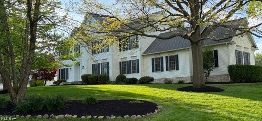 735 Jamestown Court, Hudson, OH 44236