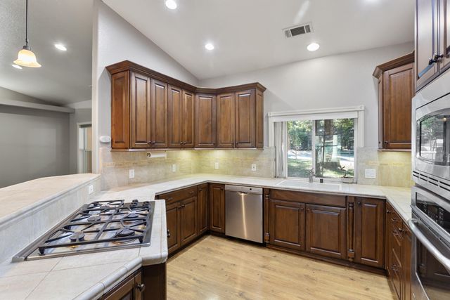 36676 Douglas Fir Court, Shingletown, CA 96088