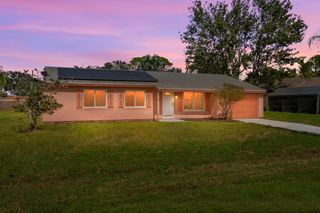 1449 SE Minorca Avenue, Port St Lucie, FL 34952