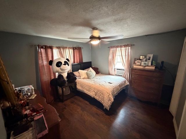 1115 Turner Street, Baytown, TX 77520