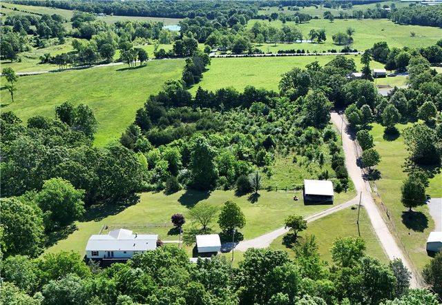 8660 Early Lane, Harrison, AR 72601