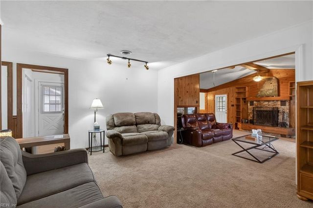 2400 Payne RD, Chesapeake, VA 23323