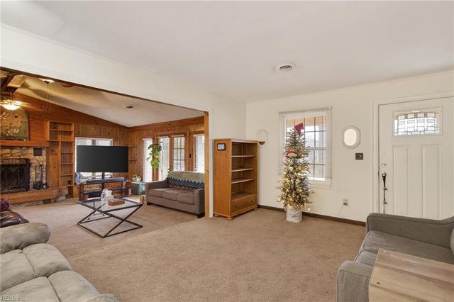 2400 Payne RD, Chesapeake, VA 23323