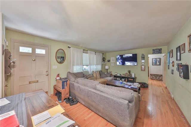 735 North Glenwood Street, Allentown City, PA 18104