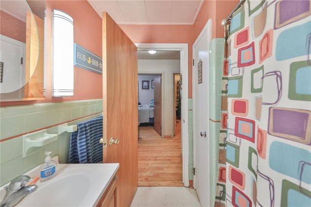 735 North Glenwood Street, Allentown City, PA 18104