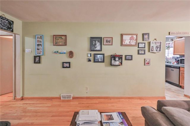 735 North Glenwood Street, Allentown City, PA 18104