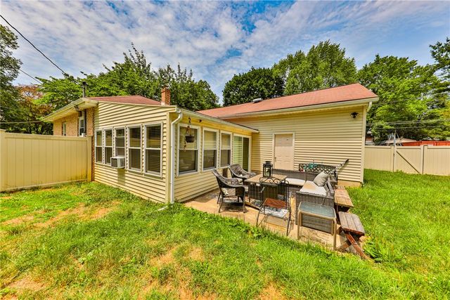 735 North Glenwood Street, Allentown City, PA 18104