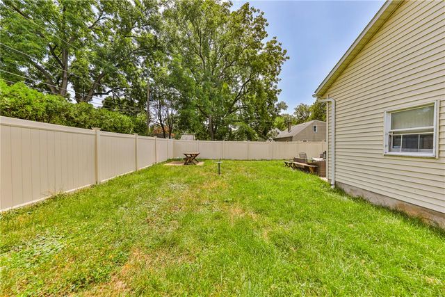735 North Glenwood Street, Allentown City, PA 18104
