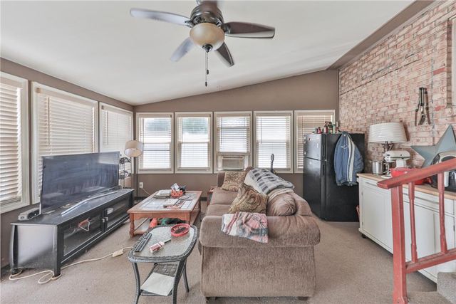 735 North Glenwood Street, Allentown City, PA 18104
