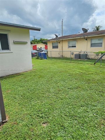 5820 NW 19th St B, Sunrise, FL 33313