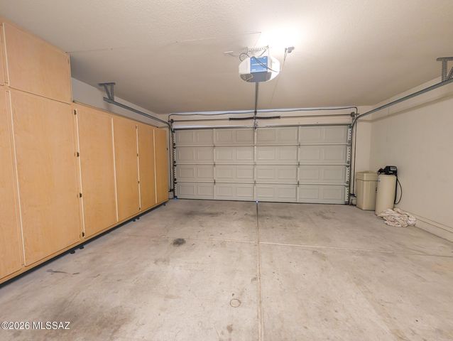 9028 N Arrington Drive, Tucson, AZ 85742