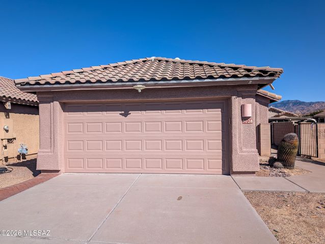 9028 N Arrington Drive, Tucson, AZ 85742