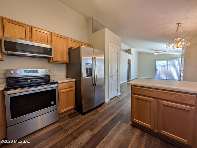 9028 N Arrington Drive, Tucson, AZ 85742