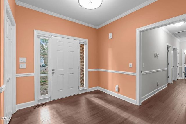 2204 Ridgefield Drive, Chapel Hill, NC 27517