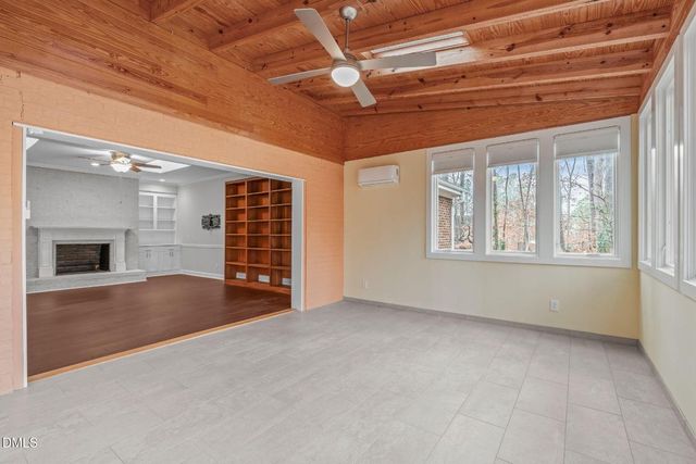 2204 Ridgefield Drive, Chapel Hill, NC 27517