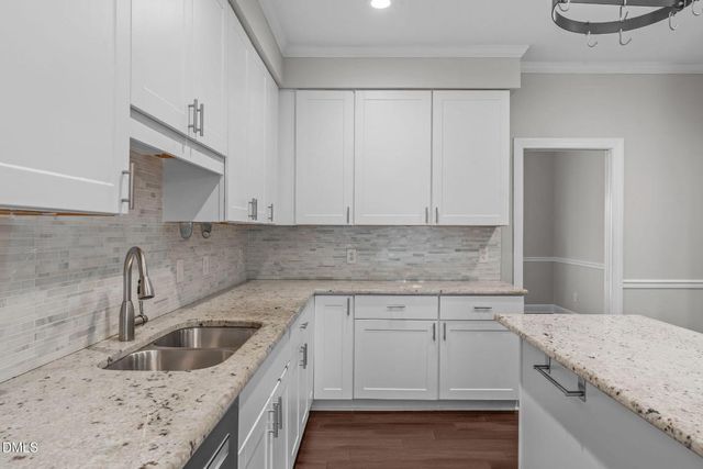 2204 Ridgefield Drive, Chapel Hill, NC 27517