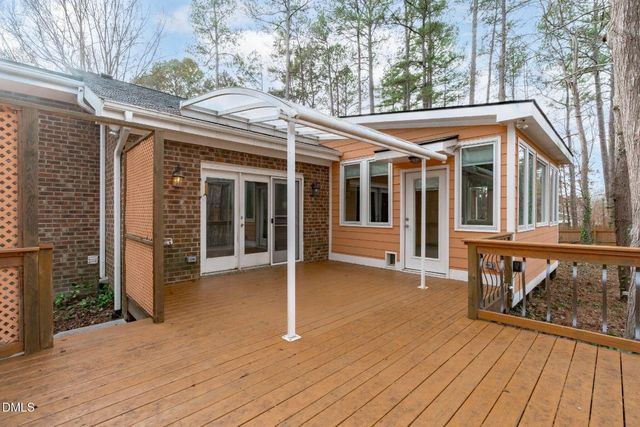 2204 Ridgefield Drive, Chapel Hill, NC 27517