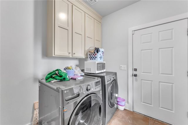 2678 Creekstone, Fayetteville, AR 72703