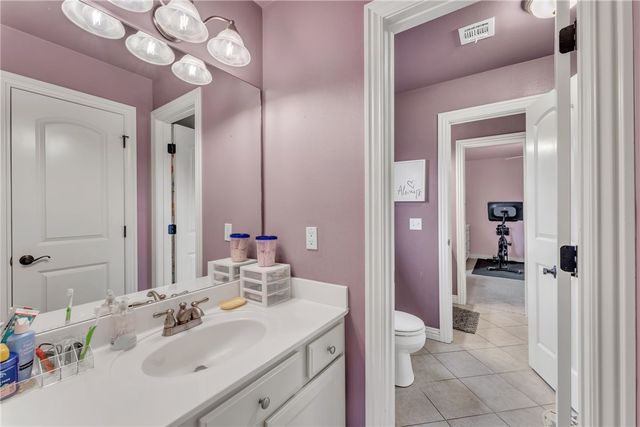 2678 Creekstone, Fayetteville, AR 72703