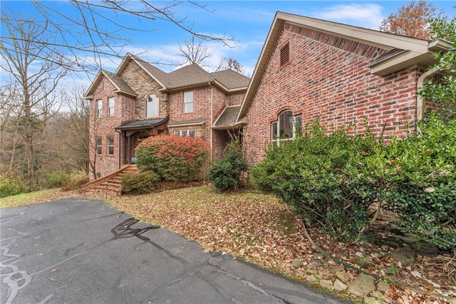 2678 Creekstone, Fayetteville, AR 72703