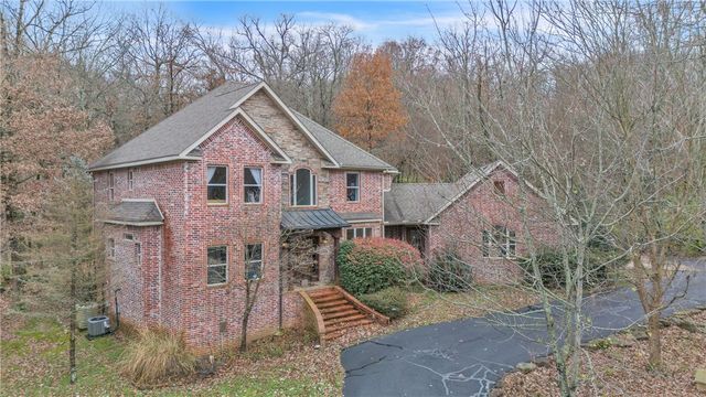 2678 Creekstone, Fayetteville, AR 72703