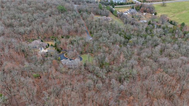 2678 Creekstone, Fayetteville, AR 72703