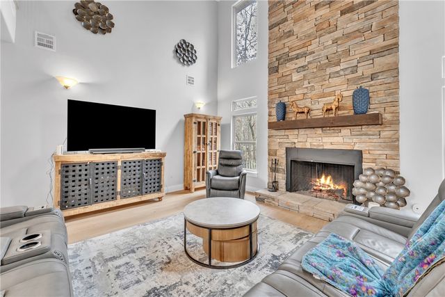 2678 Creekstone, Fayetteville, AR 72703