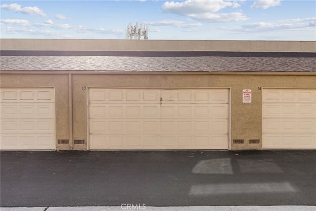 5475 Twin Lakes Drive, Cypress, CA 90630