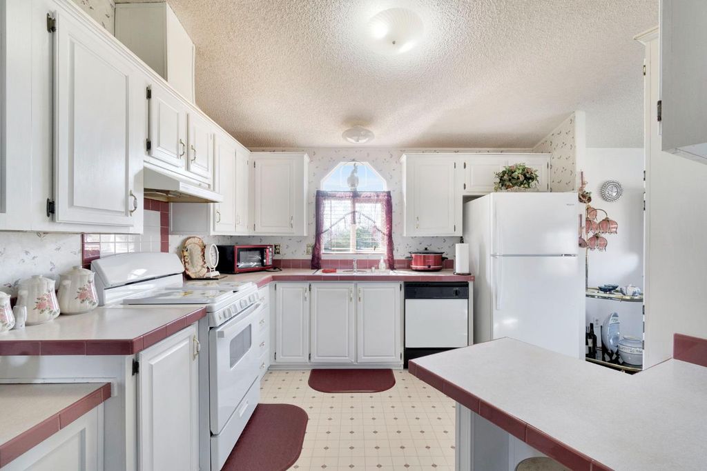 Image 18 of property listing at 25750 Avenue 20 1/2, Madera, CA 93638