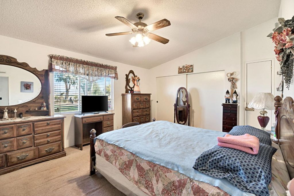 Image 26 of property listing at 25750 Avenue 20 1/2, Madera, CA 93638