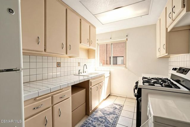 5307 Wilkinson Avenue 19b, Valley Village, CA 91607