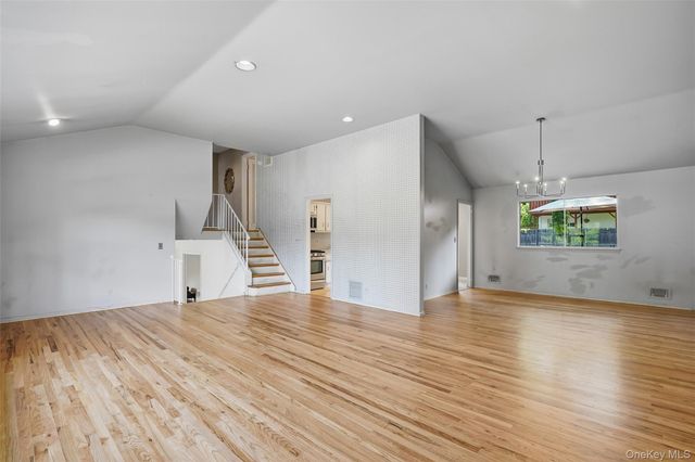41 Shepherds Drive, Scarsdale, NY 10583