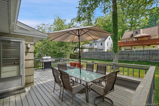 41 Shepherds Drive, Scarsdale, NY 10583