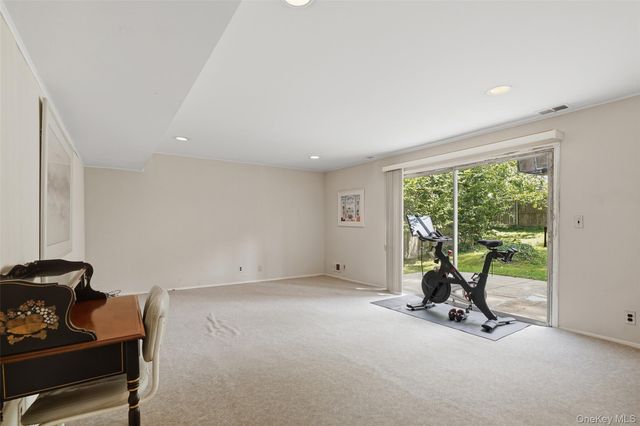 41 Shepherds Drive, Scarsdale, NY 10583