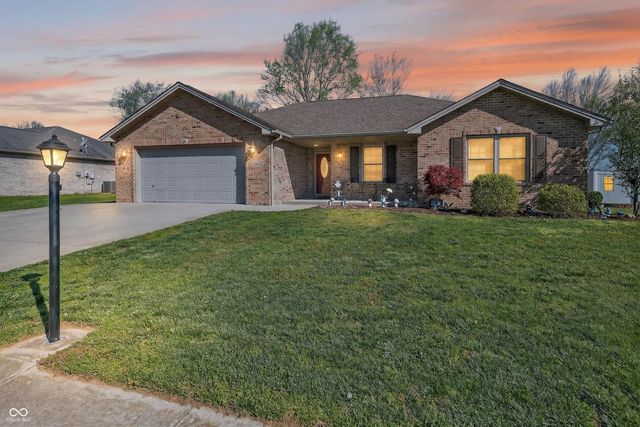 1839 Richards Drive, Seymour, IN 47274