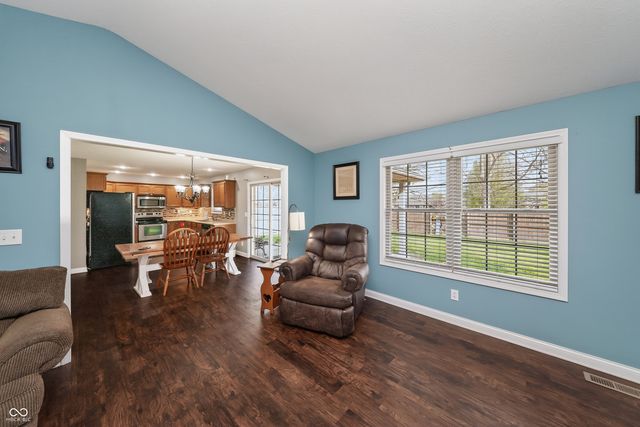 1839 Richards Drive, Seymour, IN 47274