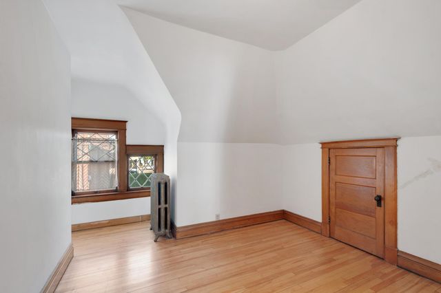 911 Lincoln Avenue CH, Saint Paul, MN 55105