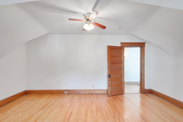 911 Lincoln Avenue CH, Saint Paul, MN 55105