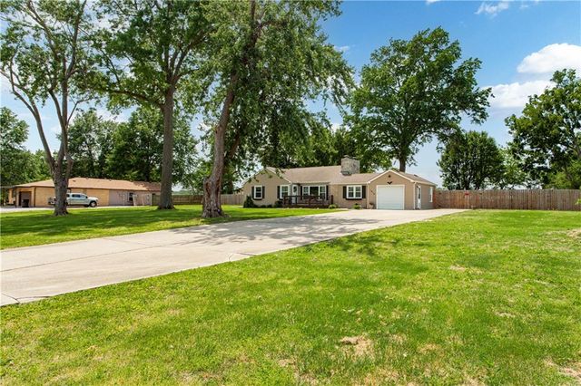 1916 James Downey Road, Independence, MO 64057